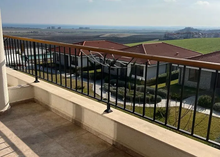 Family With Sea View Vineyard *