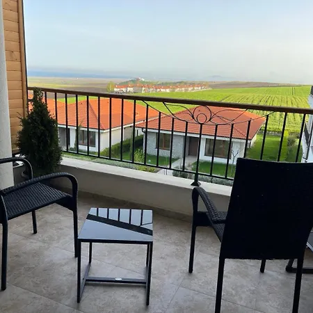 Family With Sea View Vineyard Daire