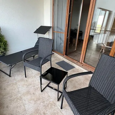 Family With Sea View Vineyard أهيلوي