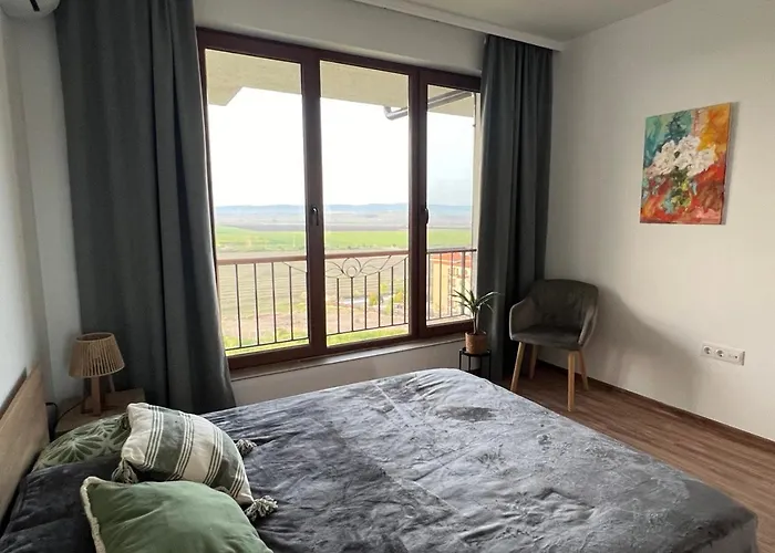 Family With Sea View Vineyard * Ахелой